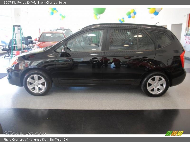 Black Cherry / Beige 2007 Kia Rondo LX V6