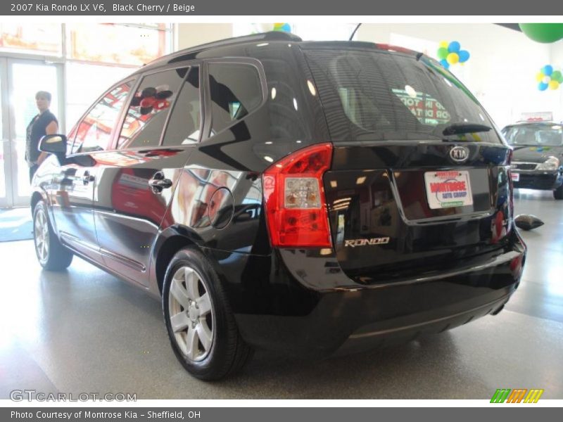 Black Cherry / Beige 2007 Kia Rondo LX V6