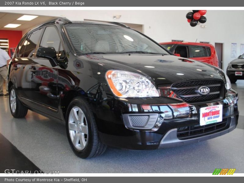 Black Cherry / Beige 2007 Kia Rondo LX V6