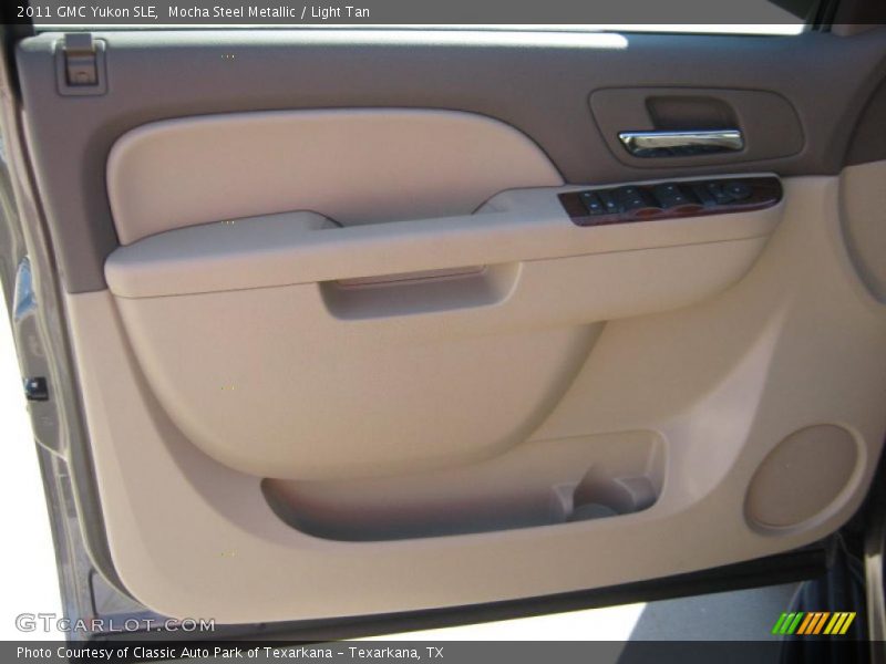Mocha Steel Metallic / Light Tan 2011 GMC Yukon SLE