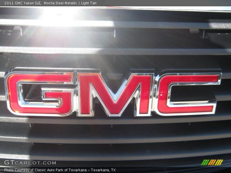 Mocha Steel Metallic / Light Tan 2011 GMC Yukon SLE