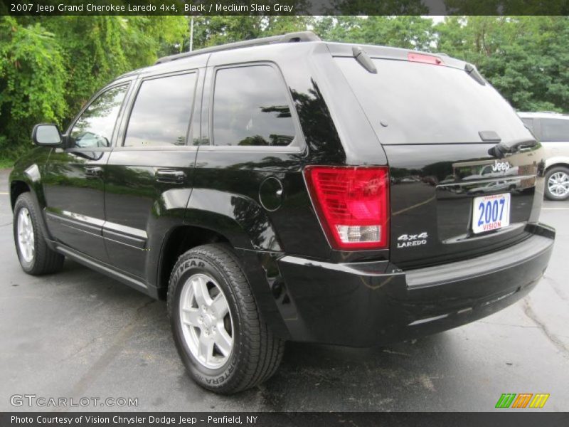 Black / Medium Slate Gray 2007 Jeep Grand Cherokee Laredo 4x4