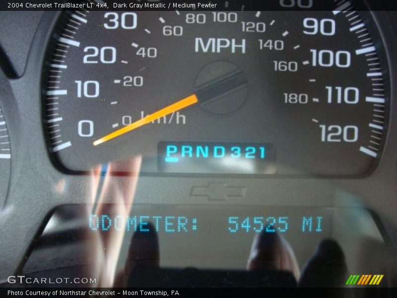 Dark Gray Metallic / Medium Pewter 2004 Chevrolet TrailBlazer LT 4x4