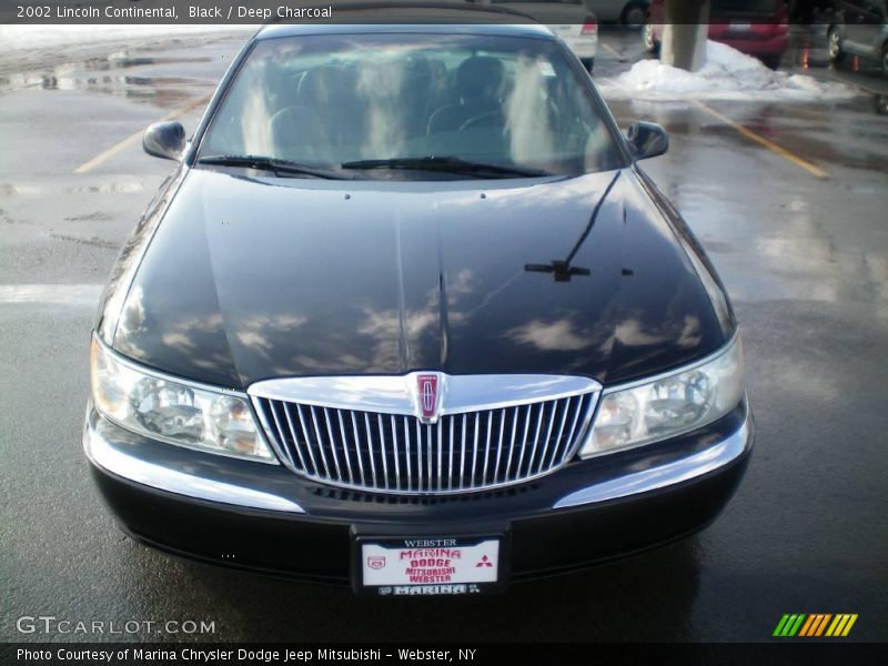 Black / Deep Charcoal 2002 Lincoln Continental
