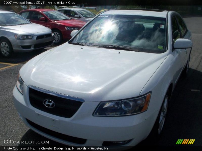 Arctic White / Gray 2007 Hyundai Sonata SE V6