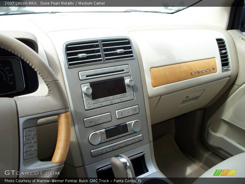 Dune Pearl Metallic / Medium Camel 2007 Lincoln MKX