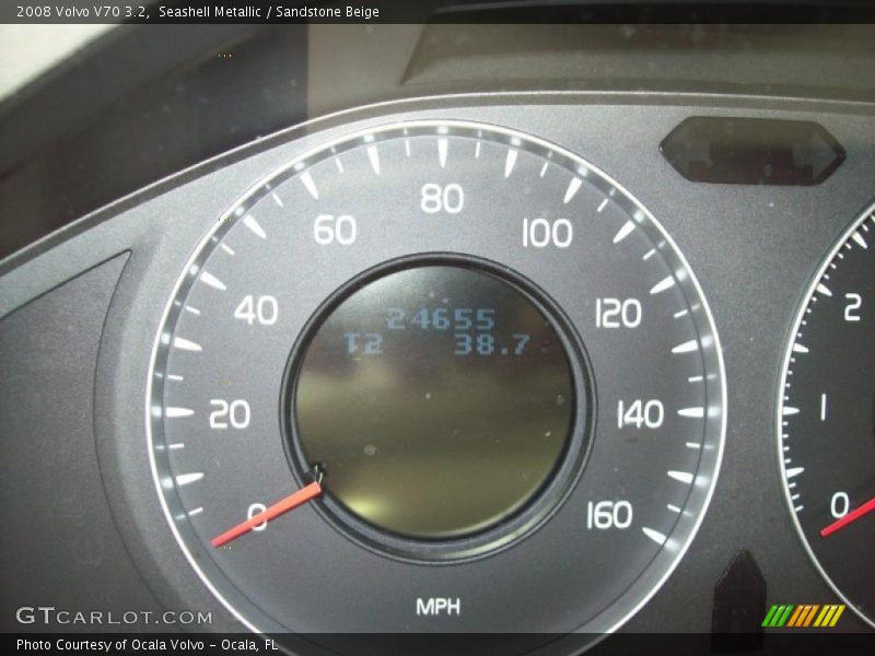 Seashell Metallic / Sandstone Beige 2008 Volvo V70 3.2