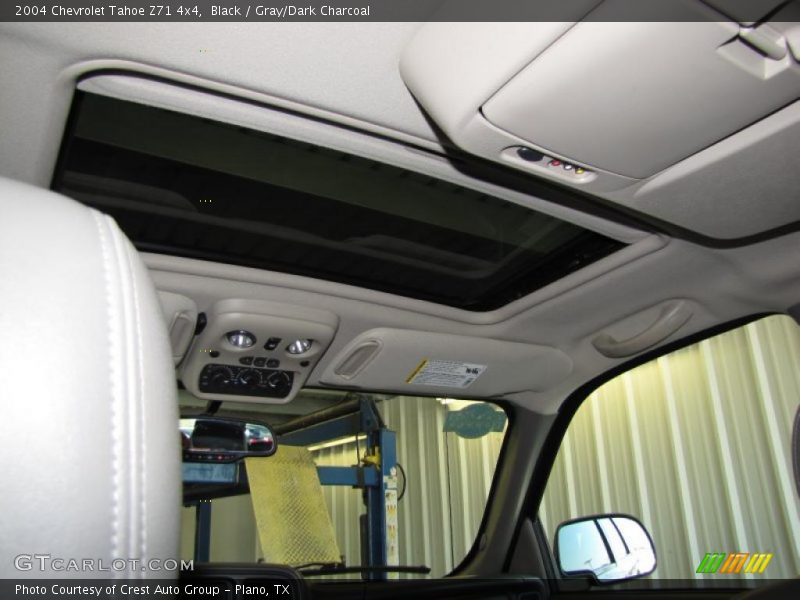 Black / Gray/Dark Charcoal 2004 Chevrolet Tahoe Z71 4x4
