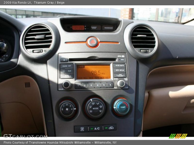 Titanium Gray / Beige 2009 Kia Rondo LX