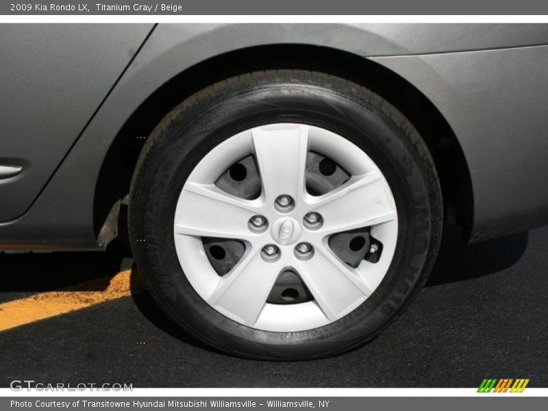 Titanium Gray / Beige 2009 Kia Rondo LX
