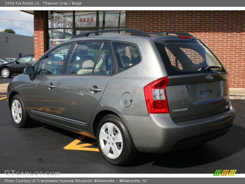 Titanium Gray / Beige 2009 Kia Rondo LX