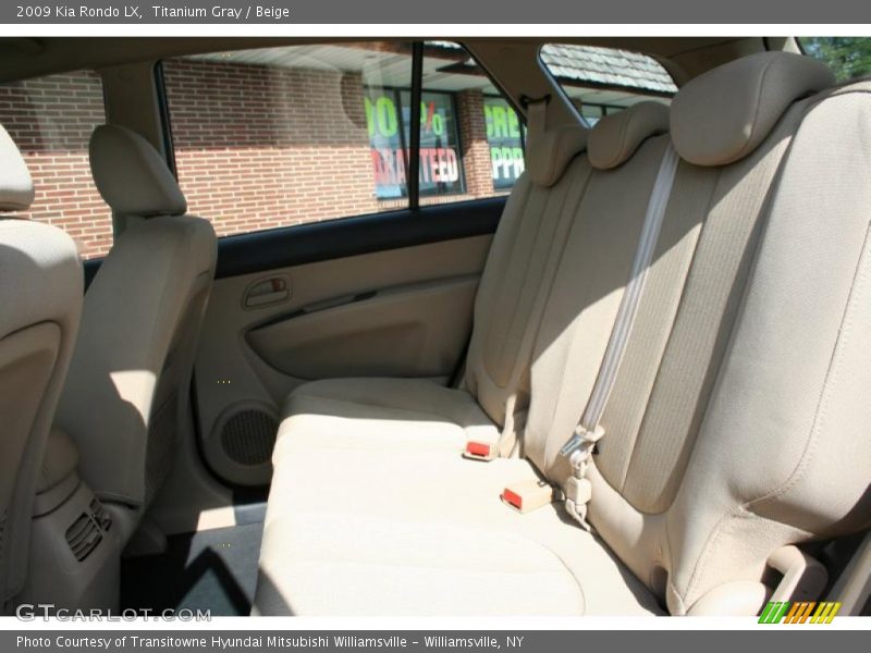 Titanium Gray / Beige 2009 Kia Rondo LX