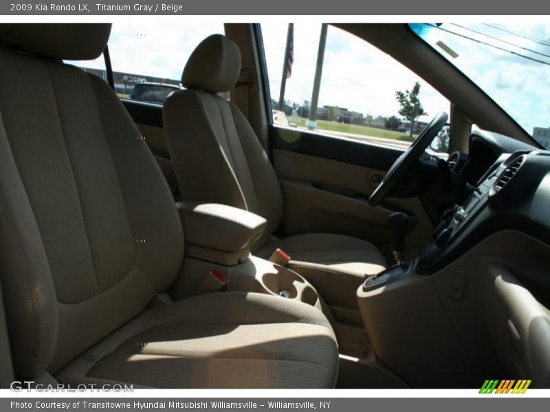 Titanium Gray / Beige 2009 Kia Rondo LX