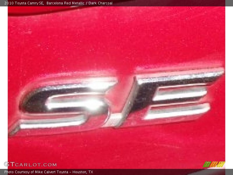 Barcelona Red Metallic / Dark Charcoal 2010 Toyota Camry SE