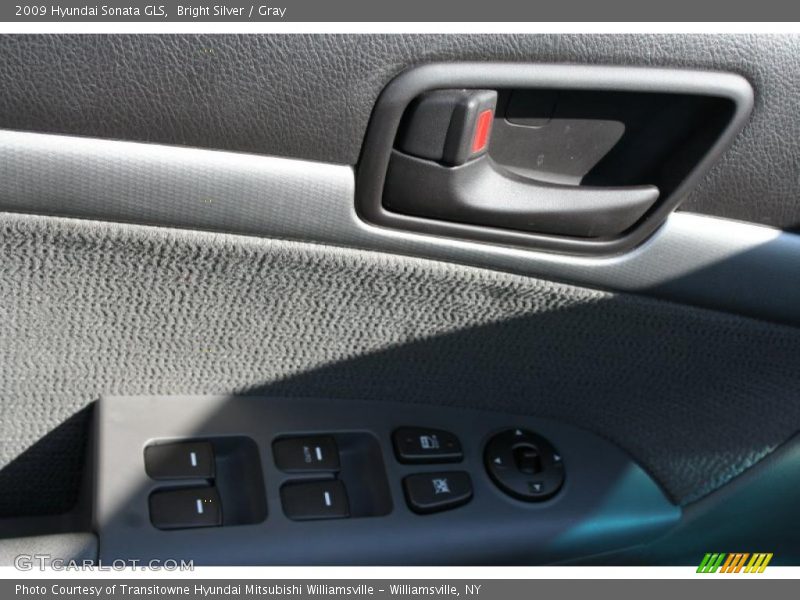 Bright Silver / Gray 2009 Hyundai Sonata GLS