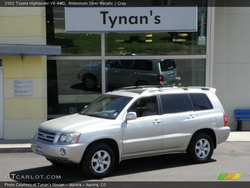 Millennium Silver Metallic / Gray 2002 Toyota Highlander V6 4WD