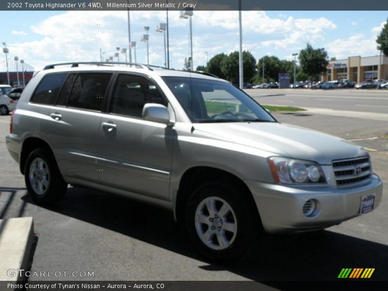 Millennium Silver Metallic / Gray 2002 Toyota Highlander V6 4WD