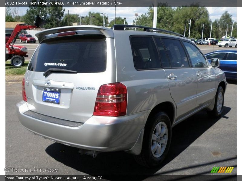 Millennium Silver Metallic / Gray 2002 Toyota Highlander V6 4WD