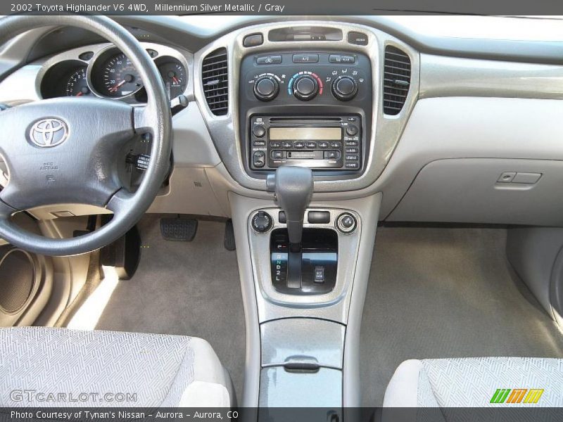 Millennium Silver Metallic / Gray 2002 Toyota Highlander V6 4WD