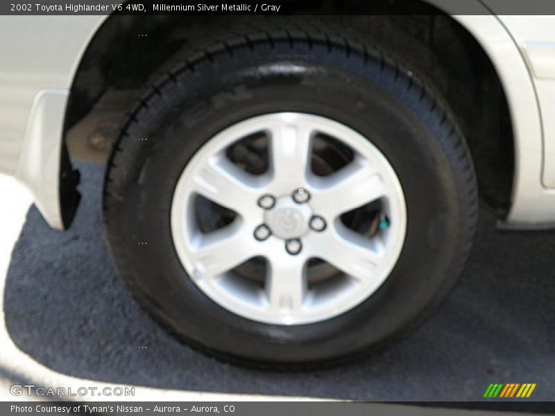 Millennium Silver Metallic / Gray 2002 Toyota Highlander V6 4WD