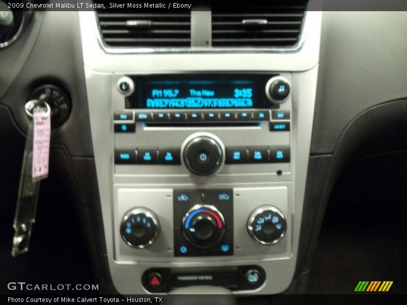 Silver Moss Metallic / Ebony 2009 Chevrolet Malibu LT Sedan