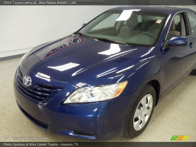Blue Ribbon Metallic / Ash 2009 Toyota Camry LE