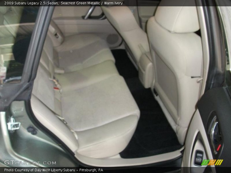 Seacrest Green Metallic / Warm Ivory 2009 Subaru Legacy 2.5i Sedan