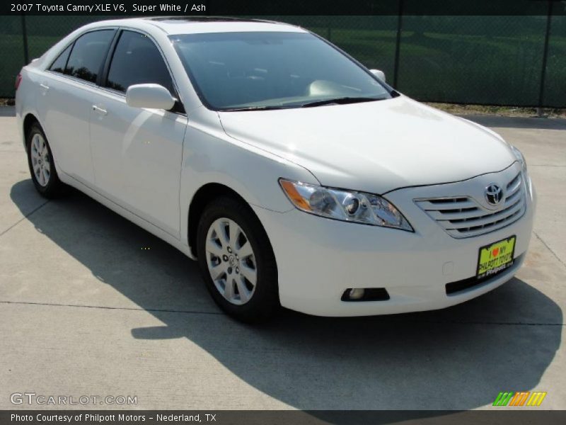 Super White / Ash 2007 Toyota Camry XLE V6