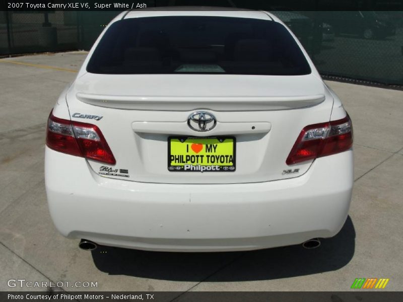Super White / Ash 2007 Toyota Camry XLE V6
