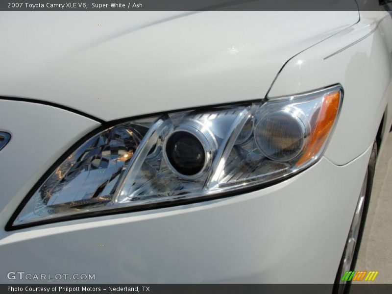 Super White / Ash 2007 Toyota Camry XLE V6