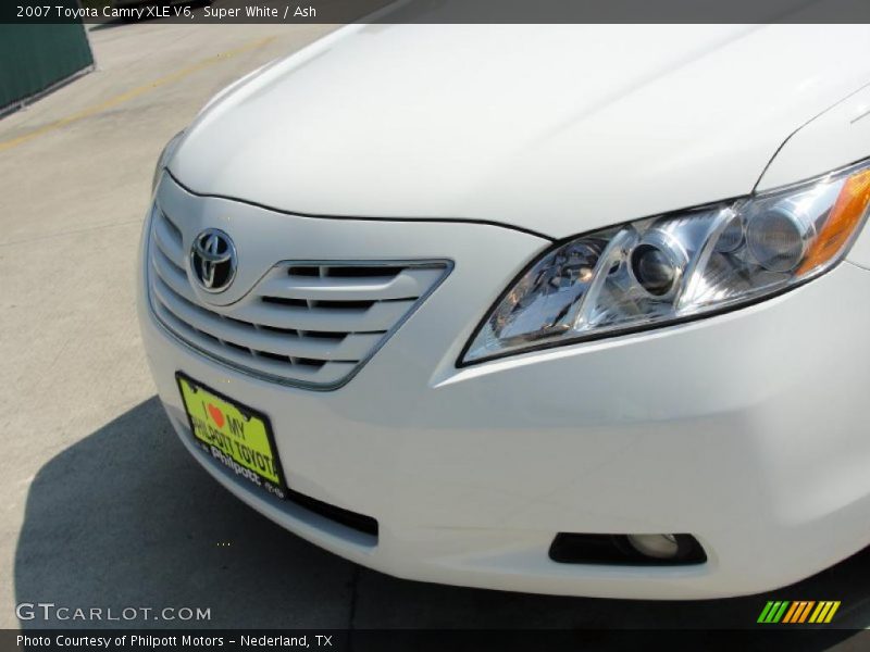 Super White / Ash 2007 Toyota Camry XLE V6