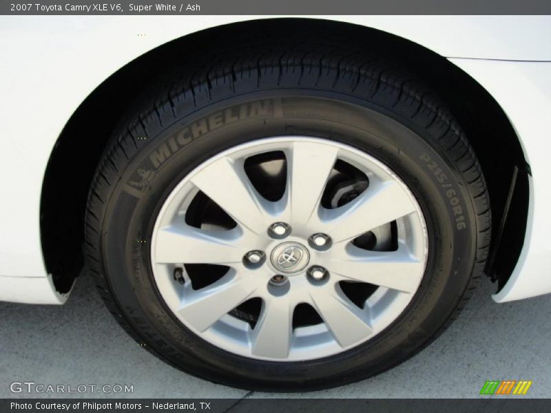 Super White / Ash 2007 Toyota Camry XLE V6