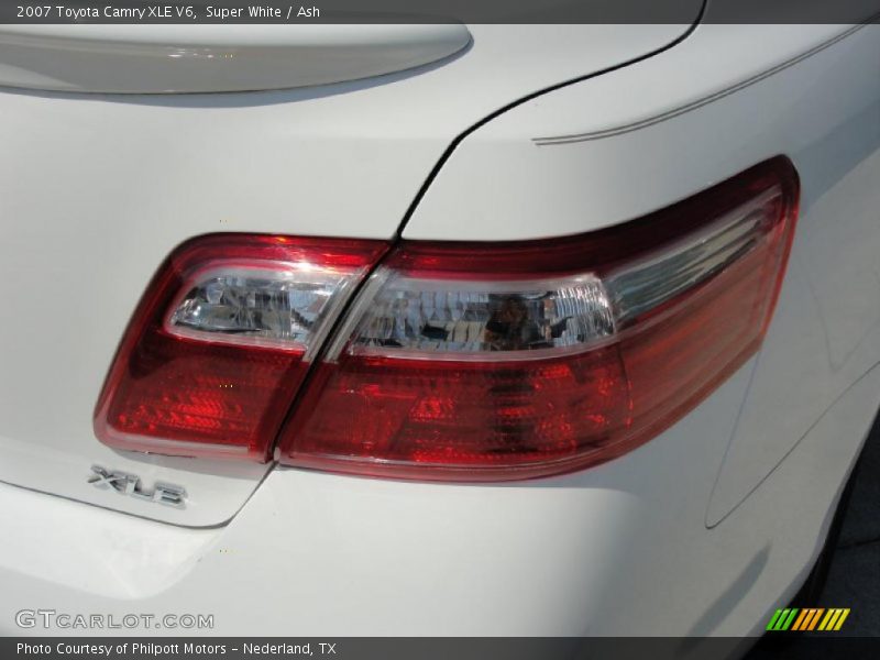 Super White / Ash 2007 Toyota Camry XLE V6