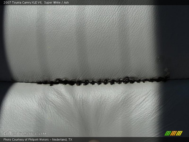 Super White / Ash 2007 Toyota Camry XLE V6