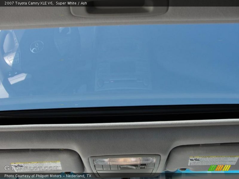 Super White / Ash 2007 Toyota Camry XLE V6