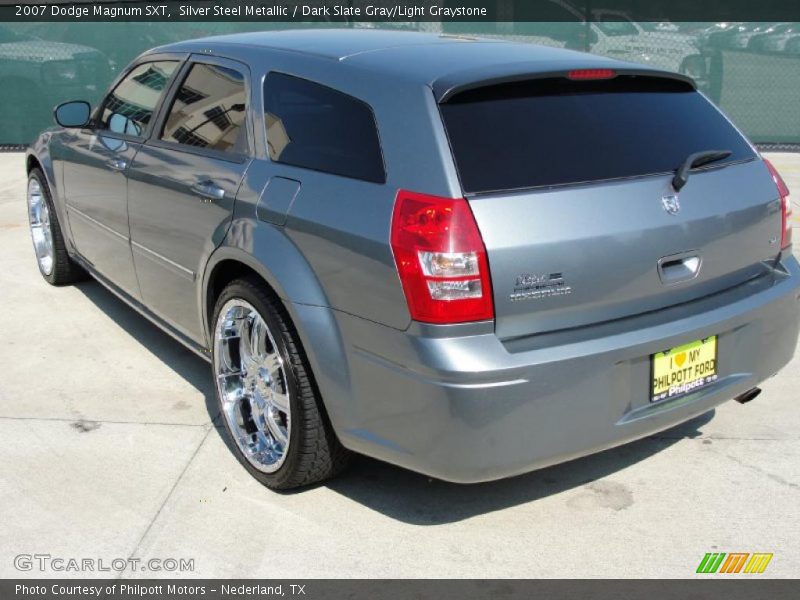 Silver Steel Metallic / Dark Slate Gray/Light Graystone 2007 Dodge Magnum SXT