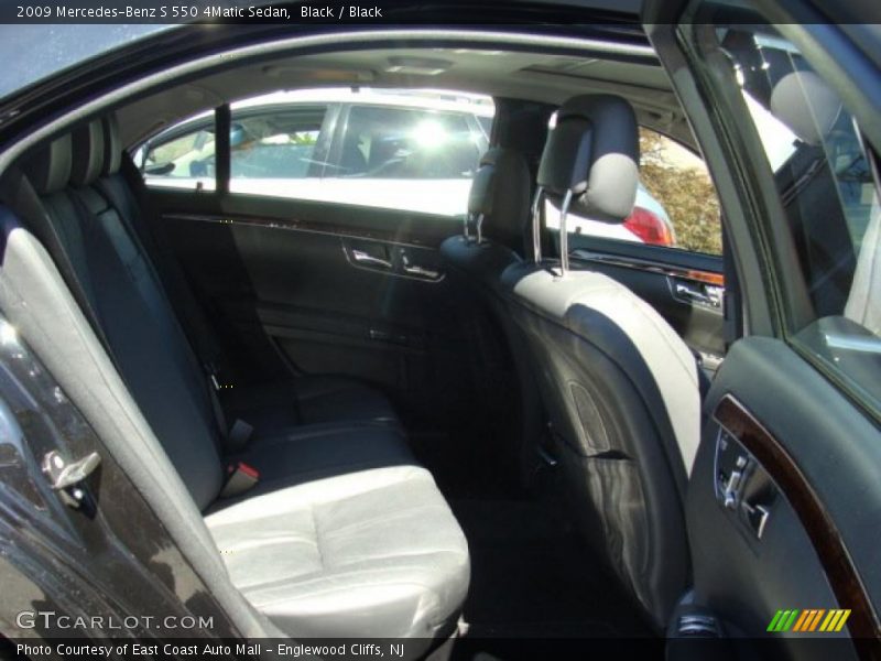 Black / Black 2009 Mercedes-Benz S 550 4Matic Sedan