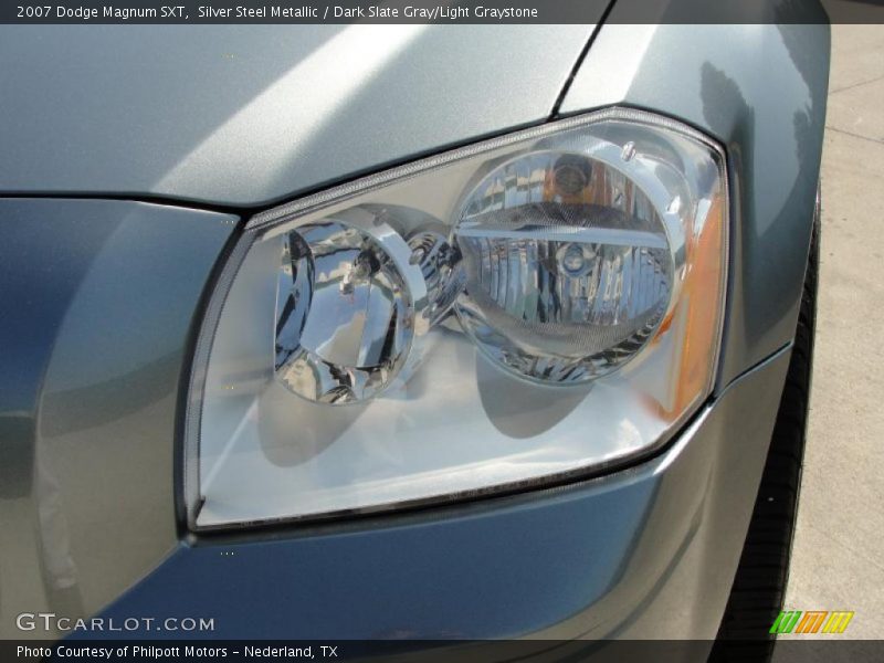Silver Steel Metallic / Dark Slate Gray/Light Graystone 2007 Dodge Magnum SXT