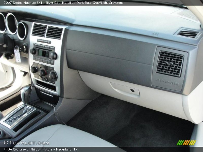 Silver Steel Metallic / Dark Slate Gray/Light Graystone 2007 Dodge Magnum SXT