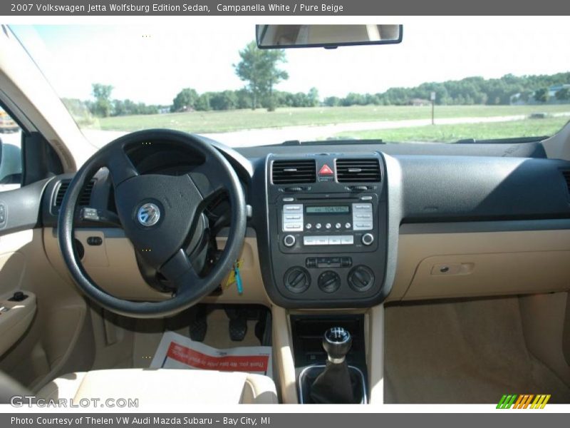Campanella White / Pure Beige 2007 Volkswagen Jetta Wolfsburg Edition Sedan