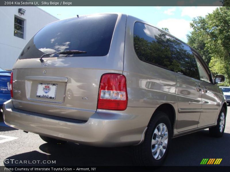 Silky Beige / Beige 2004 Kia Sedona LX