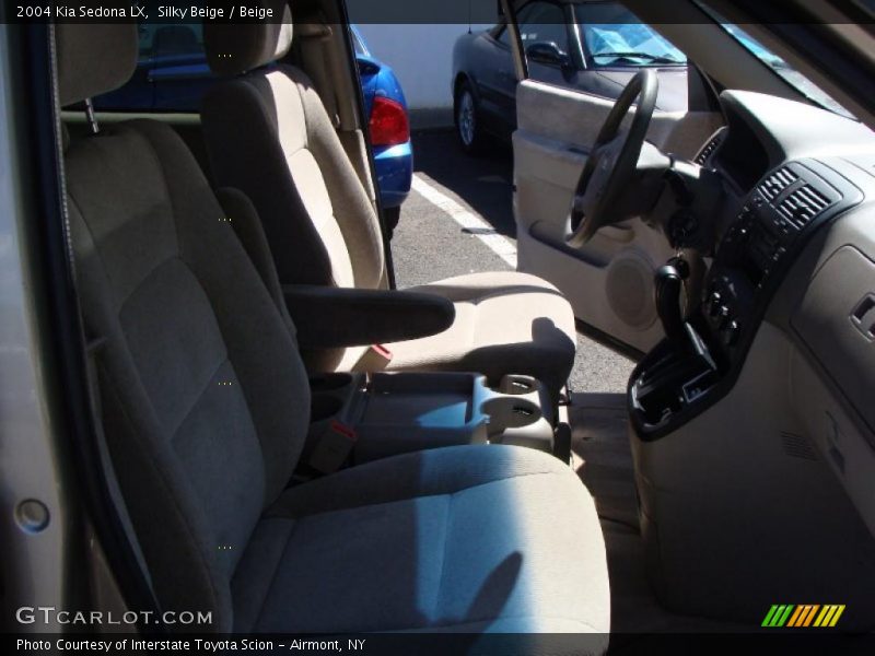 Silky Beige / Beige 2004 Kia Sedona LX