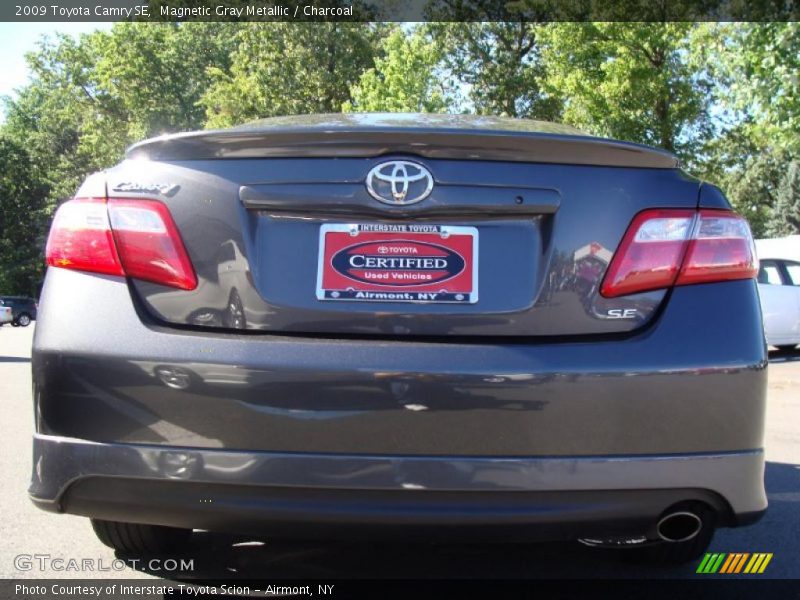 Magnetic Gray Metallic / Charcoal 2009 Toyota Camry SE