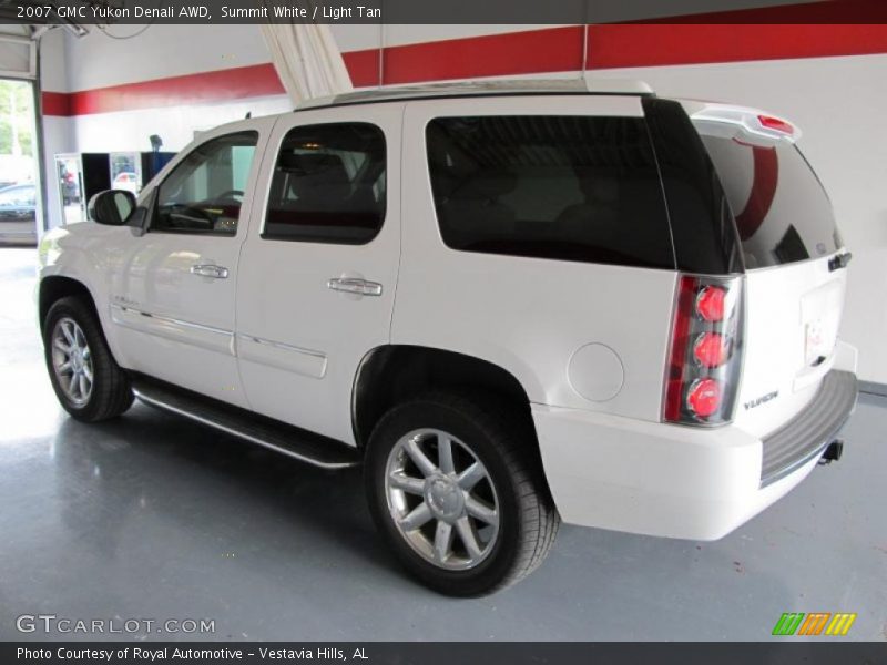 Summit White / Light Tan 2007 GMC Yukon Denali AWD