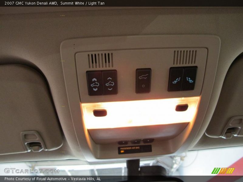 Summit White / Light Tan 2007 GMC Yukon Denali AWD