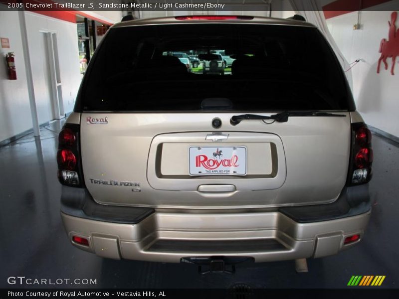 Sandstone Metallic / Light Cashmere/Ebony 2005 Chevrolet TrailBlazer LS