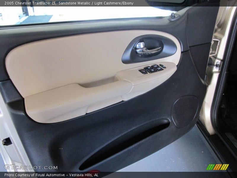 Sandstone Metallic / Light Cashmere/Ebony 2005 Chevrolet TrailBlazer LS