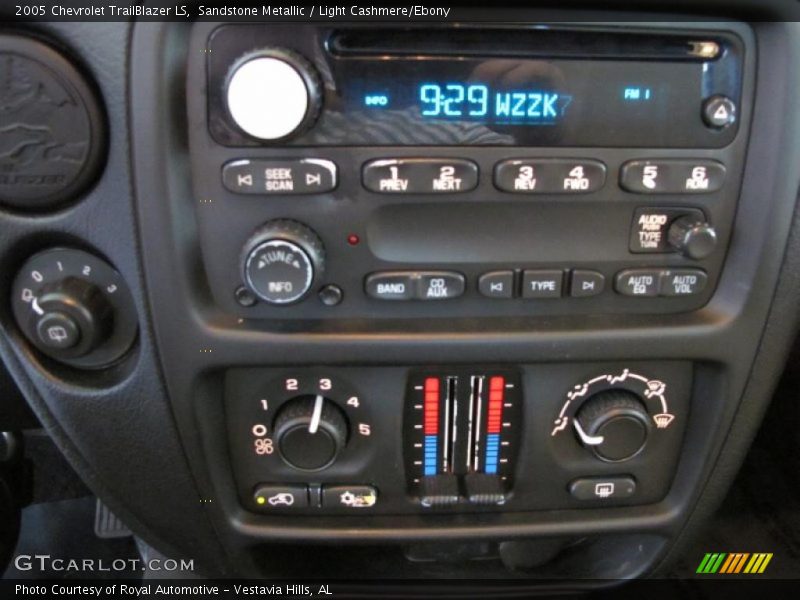 Sandstone Metallic / Light Cashmere/Ebony 2005 Chevrolet TrailBlazer LS