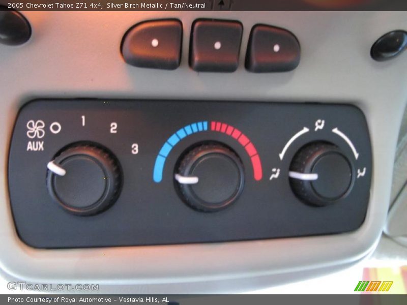 Silver Birch Metallic / Tan/Neutral 2005 Chevrolet Tahoe Z71 4x4