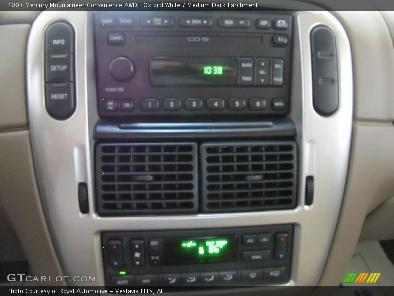 Oxford White / Medium Dark Parchment 2003 Mercury Mountaineer Convenience AWD